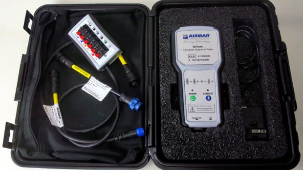 02-Airmar_TDT1000_transducer_diagnostic_tester_kit_open_case_cPanbo