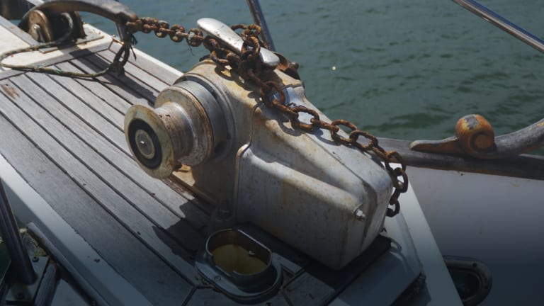 How to Replace a Windlass