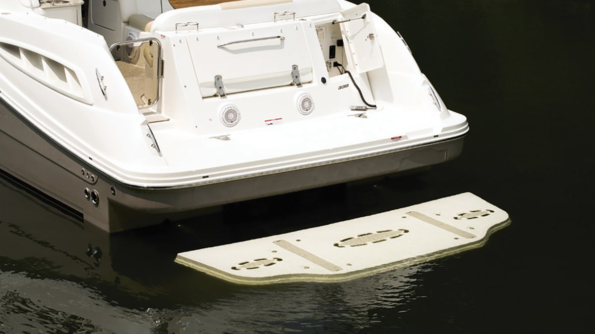 How to Upgrade Your Boat With a Hydraulic Swim Platform - Power