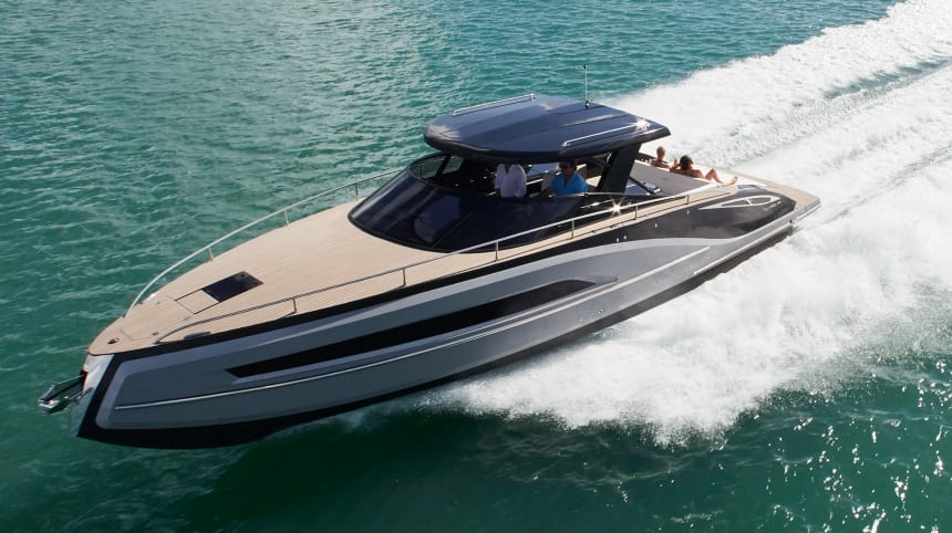 Review of the Marquis 42 - Power & Motoryacht