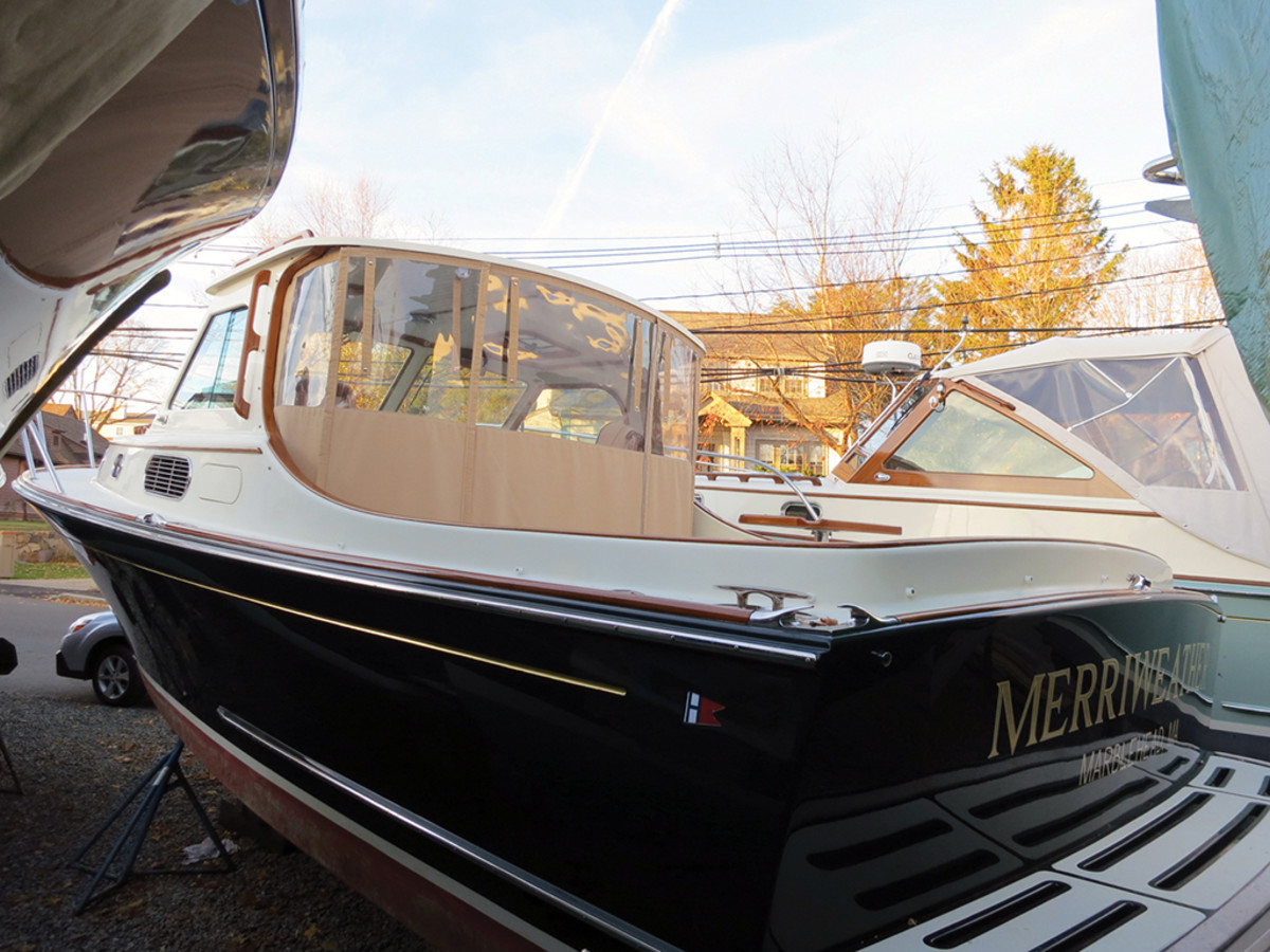 Clear curtain windows and a taut fit make all the difference and finish the look on a nice boat.