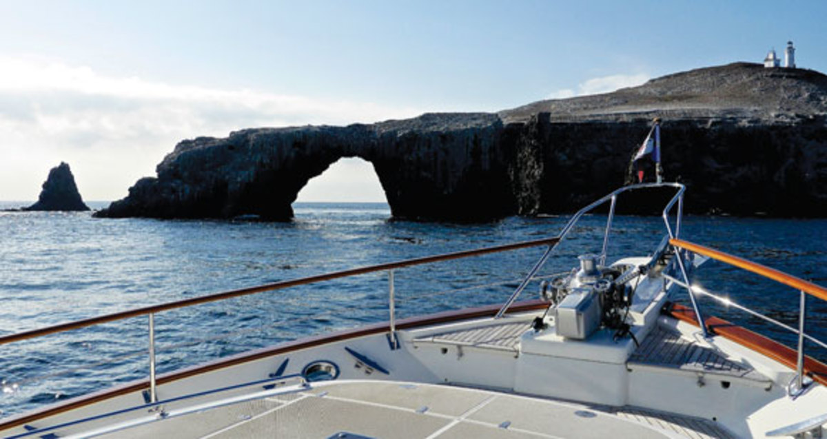 visiting yachtsman's guide to the channel islands
