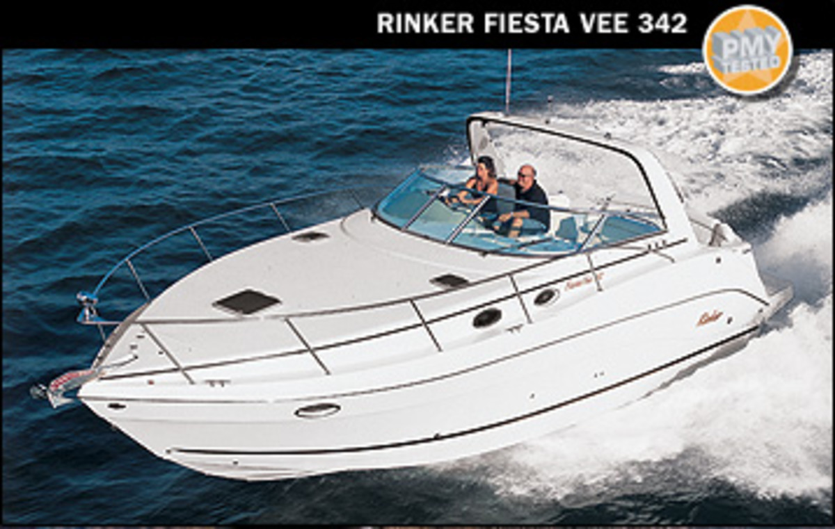 Rinker Fiesta Vee 342 - Power &amp; Motoryacht