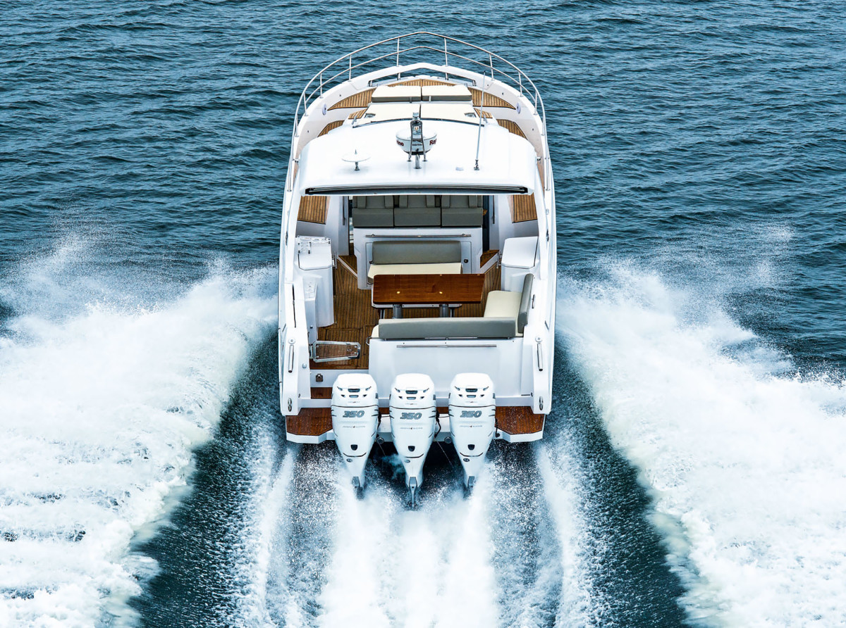 The Azimut 40 Verve’s use of outboards has contributed to its popularity.