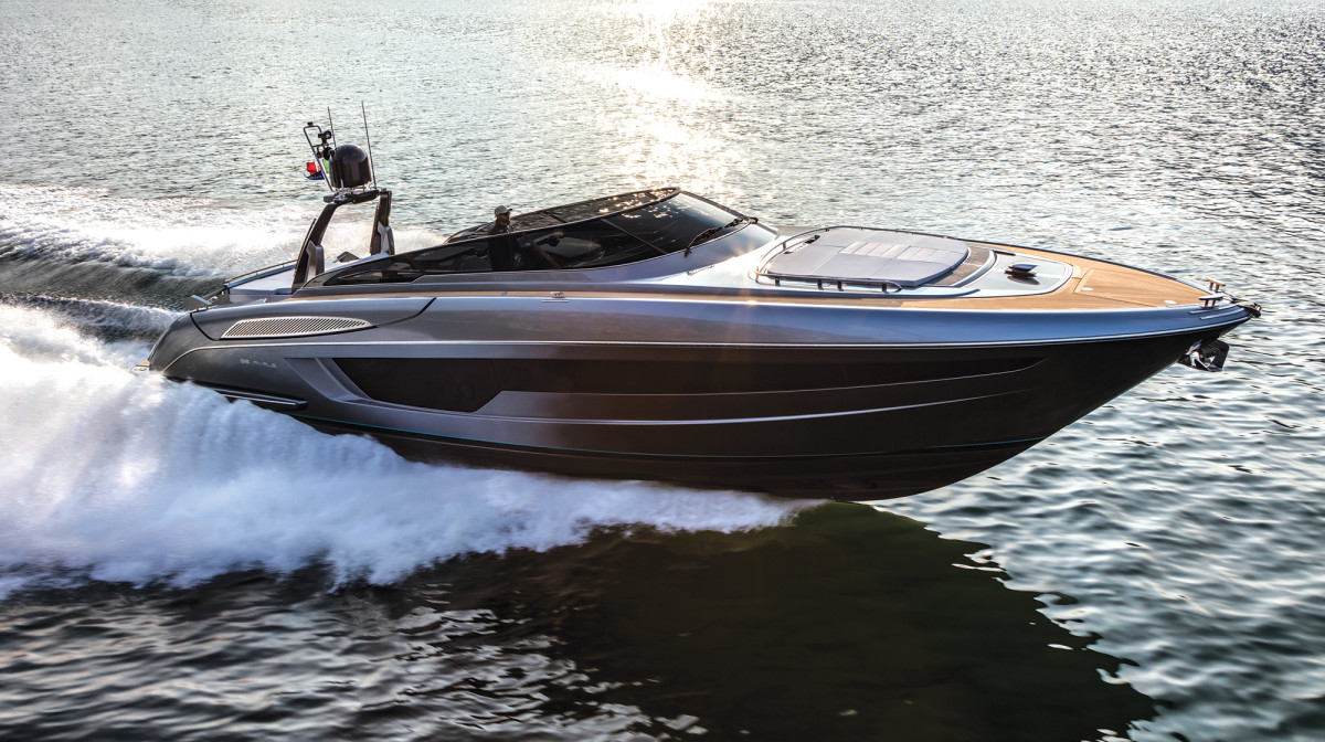 A top speed of 37-plus knots is only part of the performance equation for the Riva Rivale 56. Handling helps set this boat apart.