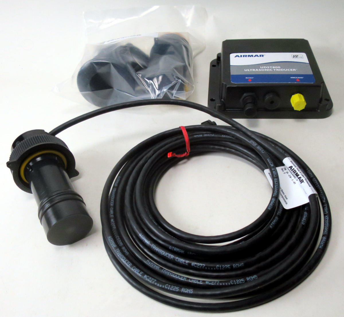 06-Airmar_UDST800_Ultrasonic_Triducer_unboxing_cPanbo