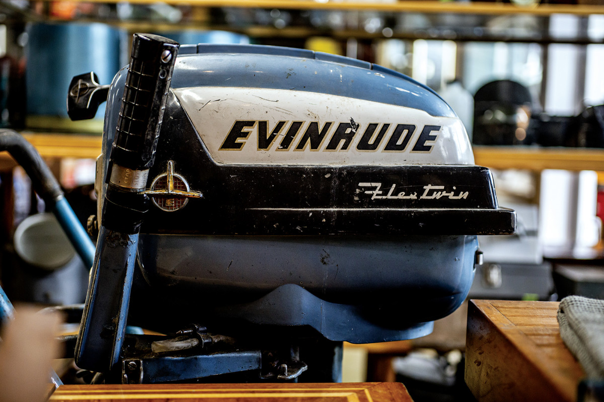 Evinrude-outboard
