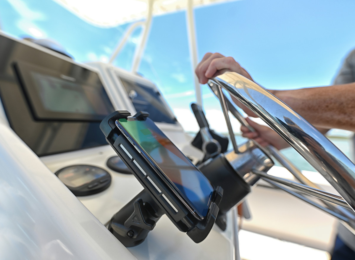 How to Add Wireless Charging to Your Boat - Power & Motoryacht