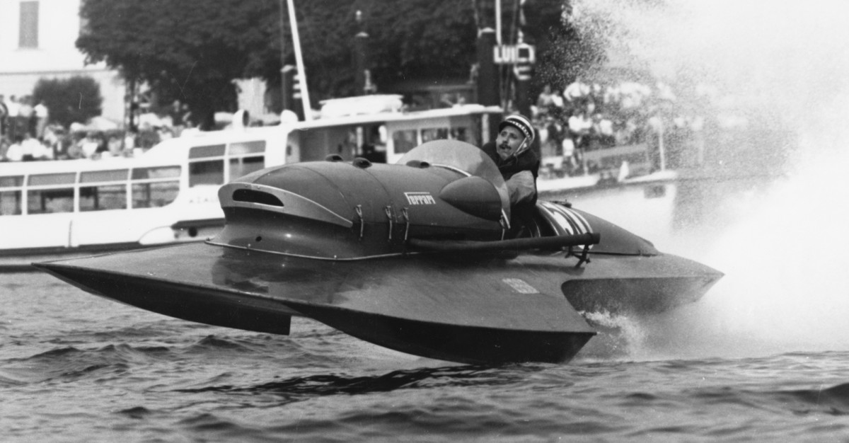 Engineer and speedboat racer Nando Dell’Orto races the Arno XI with his #50 painted on the hull.